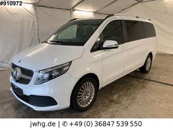 Weiß Gebraucht 2022 Mercedes V220 Van / Kleinbus | 30.940 € (Superpreis)