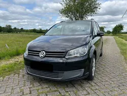 Schwarz Gebraucht 2010 VW Touran Van / Kleinbus | 5.250 € (Etwas zu teuer)