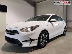 Cassaweiß Neu 2025 Kia Ceed Limousine | 20.350 € (Guter Preis)