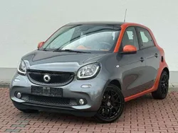 Grau Gebraucht 2015 Smart ForFour Edition #1 Kleinwagen | 10.890 € (Fairer Preis)