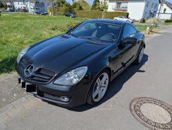 Schwarz Gebraucht 2009 Mercedes SLK200 Cabrio | 11.499 € (Fairer Preis)