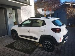 Weiß Gebraucht 2022 Dacia Spring Essentiel Kleinwagen | 8.900 € (Guter Preis)