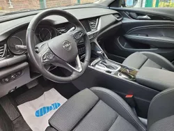 Grau Gebraucht 2018 Opel Insignia Country Tourer Kombi | 16.000 € (Fairer Preis)