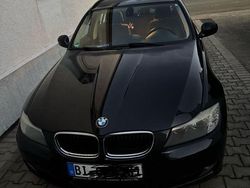 Schwarz Gebraucht 2012 BMW 318 Luxury Line Limousine | 4.450 € (Superpreis)