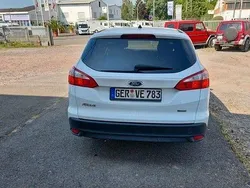 Weiß Gebraucht 2013 Ford Focus SYNC Edition Limousine | 2.500 € (Superpreis)