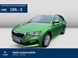 Rallyegrün metallic Gebraucht 2021 Skoda Scala Active Kleinwagen | 14.830 € (Fairer Preis)