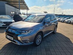 Grau Gebraucht 2020 Mitsubishi Outlander P-HEV Plus SUV | 19.999 € (Fairer Preis)