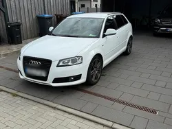 Weiß Gebraucht 2010 Audi A3 Sportback S-Line Limousine | 7.000 € (Fairer Preis)
