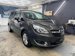 Grau Gebraucht 2015 Opel Meriva Style Van / Kleinbus | 7.999 € (Fairer Preis)
