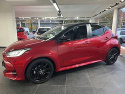 Rot Gebraucht 2022 Toyota Yaris Hybrid Style Limousine | 22.900 € (Teuer)