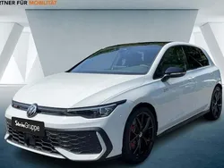 Weiß Neu 2025 VW Golf VIII GTI Limousine | 48.766 € (Etwas zu teuer)