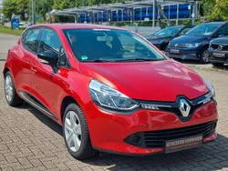 Rot Gebraucht 2014 Renault Clio IV Dynamique Limousine | 4.990 € (Guter Preis)