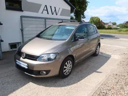 Kaschmirbraun metallic Gebraucht 2012 VW Golf Plus Cross Match Van / Kleinbus | 4.999 € (Guter Preis)
