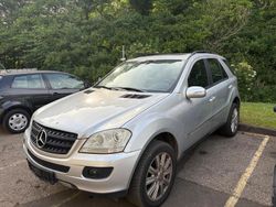 Silber Gebraucht 2006 Mercedes ML280 SUV | 7.150 €