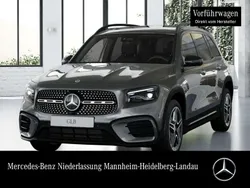 Grau Gebraucht 2024 Mercedes GLB200 AMG SUV | 48.390 € (Teuer)