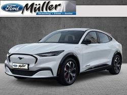 Starweiss Gebraucht 2021 Ford Mustang Mach-E Extended Range SUV | 34.900 € (Guter Preis)