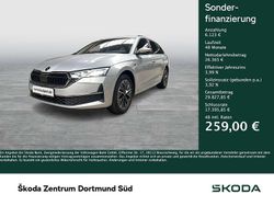 Silber Gebraucht 2025 Skoda Octavia Tour Kombi | 32.488 € (Guter Preis)