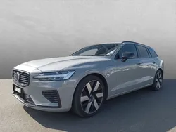 Vapour grey / metallic Gebraucht 2024 Volvo V60 Plus Kombi | 56.990 €