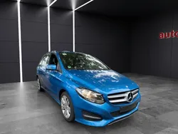Blau Gebraucht 2015 Mercedes B180 Style Van / Kleinbus | 14.490 € (Fairer Preis)