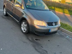 Braun Gebraucht 2005 VW Touran Van / Kleinbus | 2.800 € (Fairer Preis)