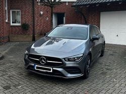 Grau Gebraucht 2020 Mercedes CLA250e Shooting Brake AMG line Kombi | 23.300 € (Guter Preis)