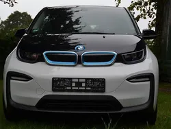 Weiß Gebraucht 2022 BMW i3 Kleinwagen | 19.900 € (Fairer Preis)