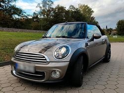 Grau Gebraucht 2011 Mini Cooper Cabriolet Cabrio | 8.000 € (Etwas zu teuer)