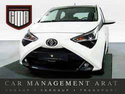 Weiß Gebraucht 2021 Toyota Aygo X X-play SUV | 8.688 €