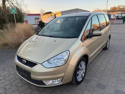 Gold Gebraucht 2006 Ford Galaxy Ghia Van / Kleinbus | 4.999 € (Etwas zu teuer)