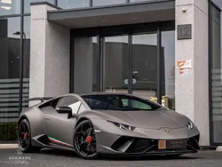 Grau Gebraucht 2018 Lamborghini Huracán | 239.950 €