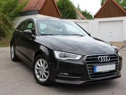 Braun Gebraucht 2015 Audi A3 Attraction Limousine | 13.200 € (Guter Preis)