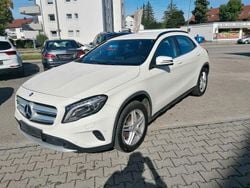 Weiß Gebraucht 2016 Mercedes GLA180 Style SUV | 13.790 € (Guter Preis)