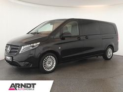 Obsidianschwarz Gebraucht 2024 Mercedes Vito Van / Kleinbus | 48.483 €