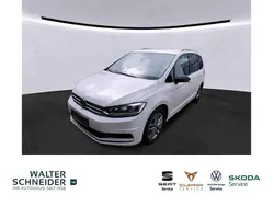 Pure white Gebraucht 2021 VW Touran Active Van / Kleinbus | 26.950 € (Fairer Preis)