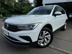 Weiß Gebraucht 2021 VW Tiguan Life SUV | 24.499 € (Guter Preis)