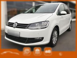 Weiß metallic Gebraucht 2022 VW Sharan Comfortline Van / Kleinbus | 31.160 € (Fairer Preis)