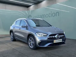 Grau Gebraucht 2023 Mercedes GLA180 AMG SUV | 34.810 € (Fairer Preis)