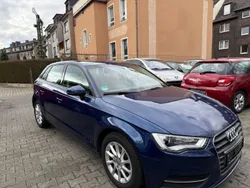 Blau Gebraucht 2016 Audi A3 Attraction Limousine | 11.499 € (Guter Preis)