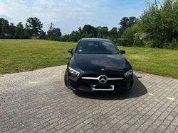 Schwarz Gebraucht 2021 Mercedes A200 Kleinwagen | 24.500 € (Etwas zu teuer)