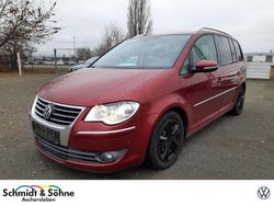 Rot metallic Gebraucht 2010 VW Touran Highline Van / Kleinbus | 4.910 € (Fairer Preis)