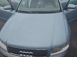 Blau Gebraucht 2002 Audi A4 Limousine | 2.000 € (Fairer Preis)