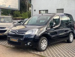 Schwarz Gebraucht 2011 Citroën Berlingo Van / Kleinbus | 6.450 € (Fairer Preis)