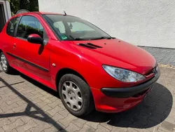 Rot Gebraucht 2005 Peugeot 206 Kleinwagen | 1.199 € (Guter Preis)