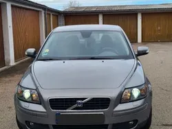 Grau Gebraucht 2006 Volvo S40 Limousine | 4.500 €