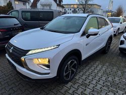 Weiß Gebraucht 2024 Mitsubishi Eclipse Cross Basis SUV | 23.490 € (Guter Preis)