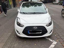 Weiß Gebraucht 2016 Hyundai ix20 Style Van / Kleinbus | 12.500 € (Etwas zu teuer)