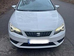 Weiß Gebraucht 2018 Seat Leon XCELLENCE Limousine | 14.500 € (Fairer Preis)