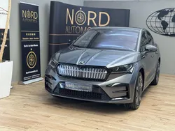 Graphitegrau metallic (metallic) Gebraucht 2023 Skoda Enyaq iV RS SUV | 37.699 € (Fairer Preis)