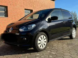 Schwarz Gebraucht 2015 VW up! Kleinwagen | 5.999 € (Fairer Preis)