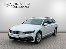 Pure white metallic Gebraucht 2020 VW Passat GTE Kombi | 14.990 € (Fairer Preis)